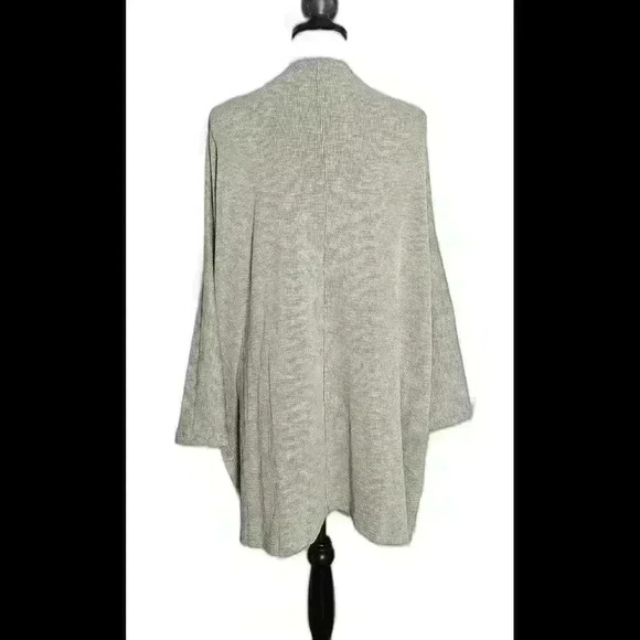 Anthroplolgie Donni  Oversized Knit Cardigan with Pockets - Picture 2 of 3
